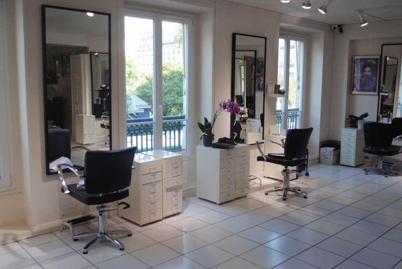 salon-coiffure-ST PAUL EN FORET-min_floor-home-office-property-living-room-room-781228-pxhere.com